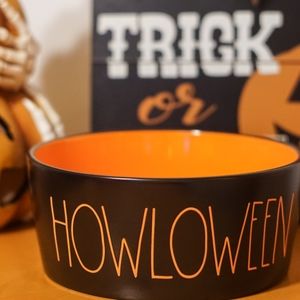 Rae Dunn Howloween bowl